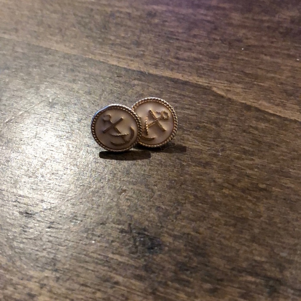 Anchor earrings